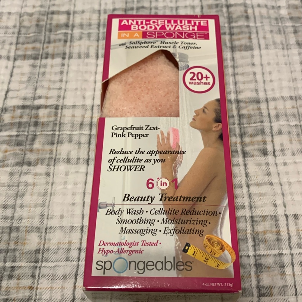 Spongeables anti-cellulite body wash in a sponge with roses and caffeine